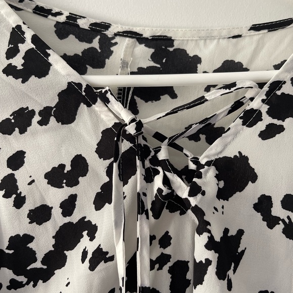Trendy cow print camisole - Picture 2 of 6